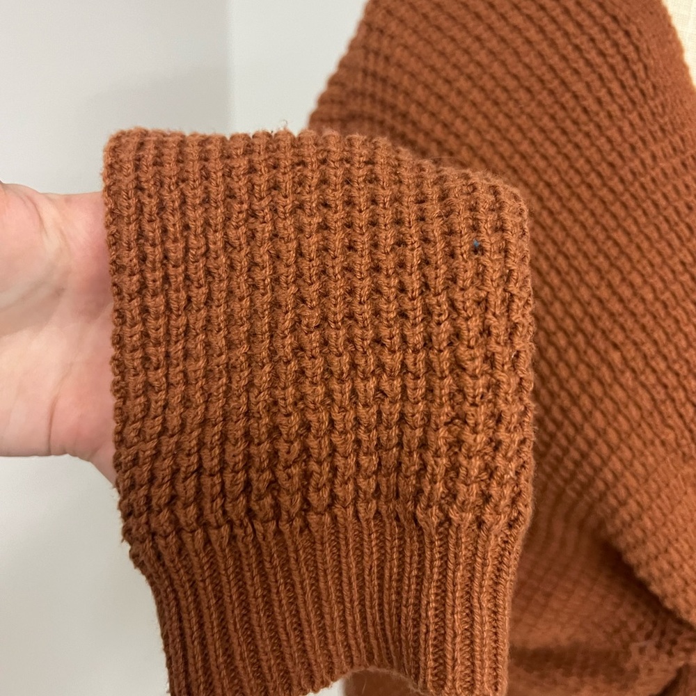 Moon & Madison || Burnt Orange Twist Front Drop Shoulder Sweater - Picture 4 of 5